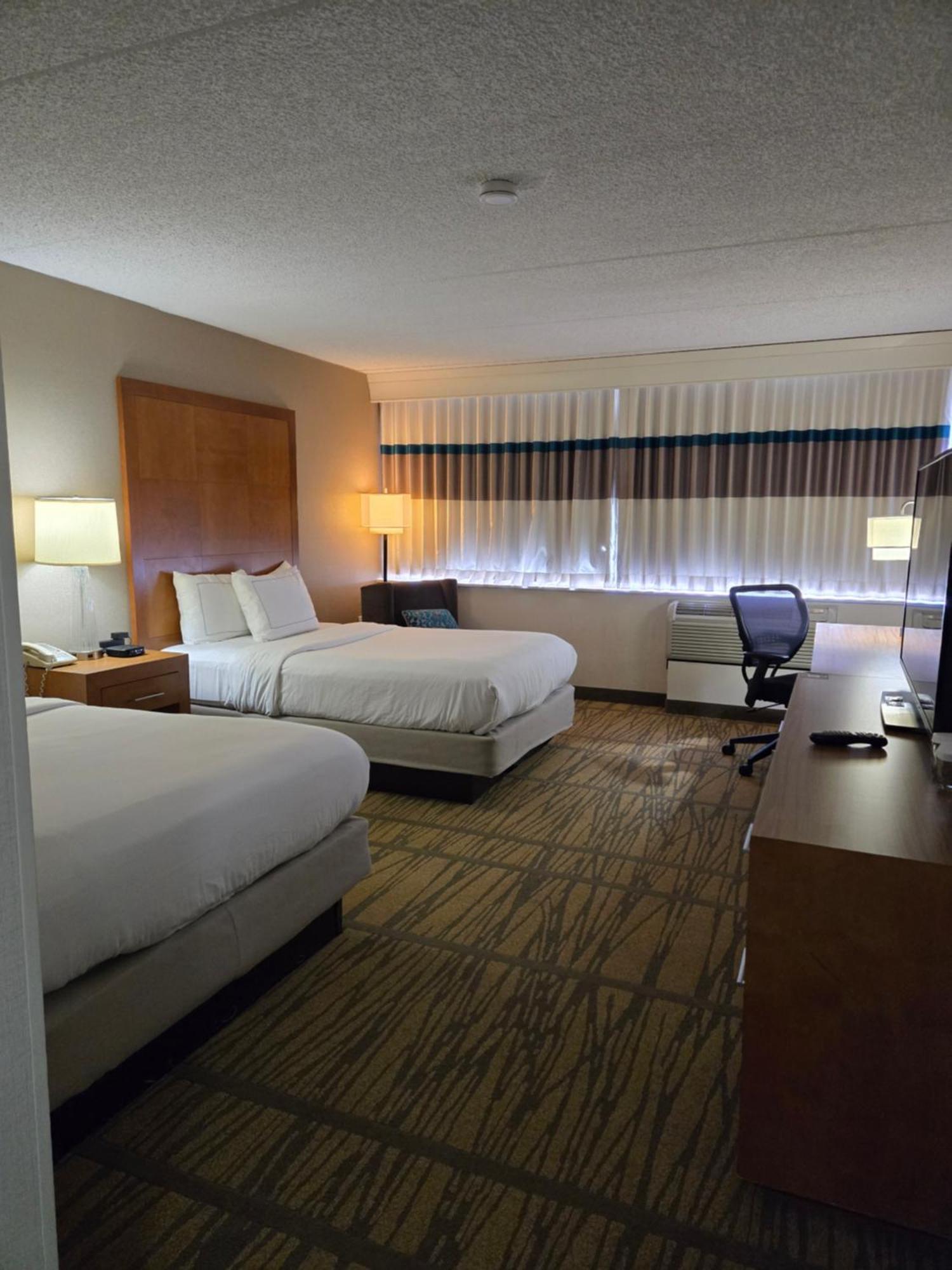Doubletree By Hilton Rochester Хенриетта Экстерьер фото