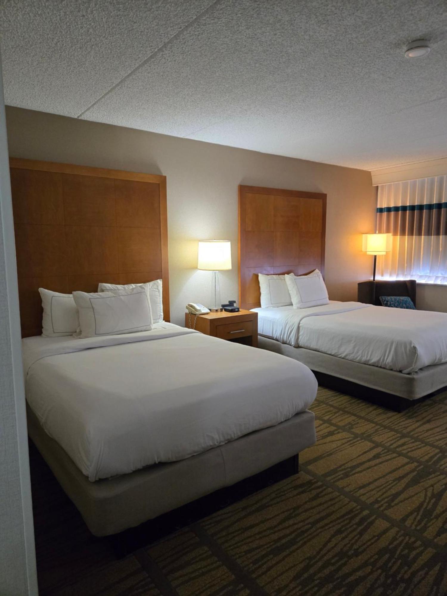 Doubletree By Hilton Rochester Хенриетта Экстерьер фото